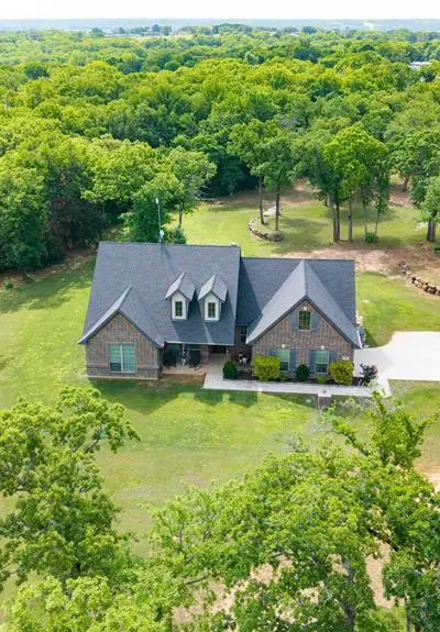 160 Oakwood Hills Drive, Paradise TX 76073