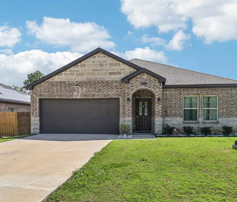 8112 Lakeshore Drive, Kemp TX 75143