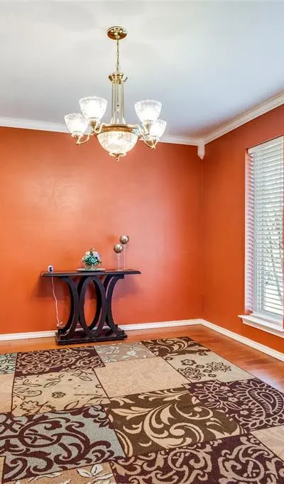 504 Chaffee Drive, Arlington TX 76006 - Photo 3
