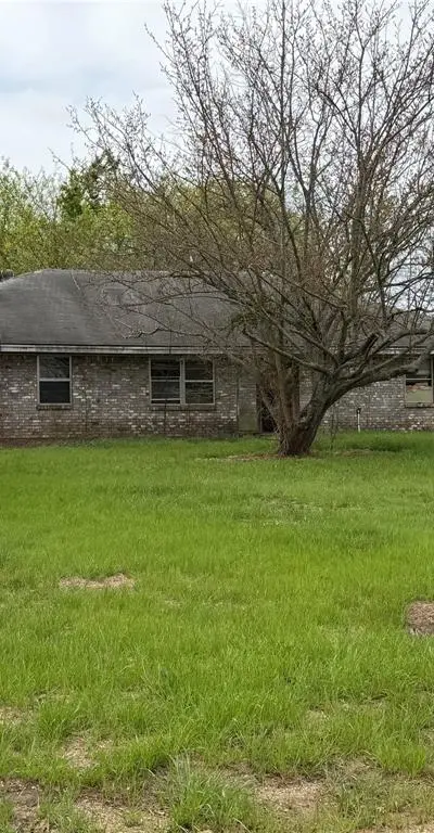 1490 County Road 44550, Paris TX 75462