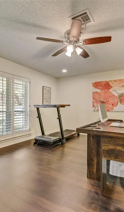 805 Crowley Road, Arlington TX 76012 - Photo 5