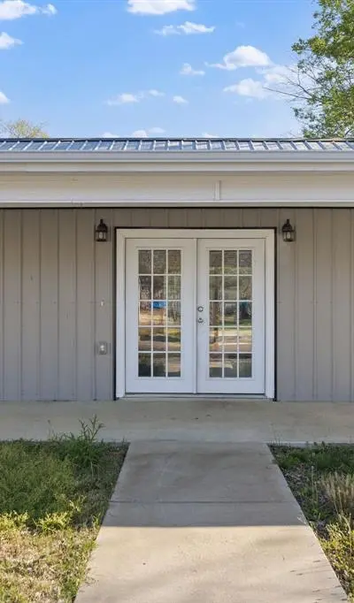 805 S 4th Street, Bonham TX 75418 - Photo 4