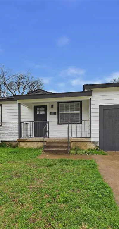 2928 Mitchell Boulevard, Fort Worth TX 76105 - Photo 2