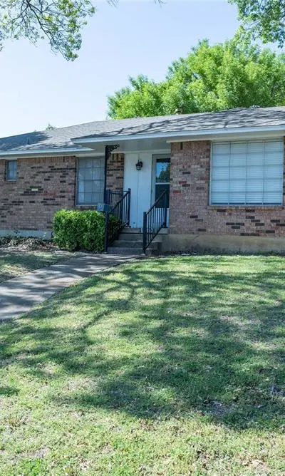 1860 Meadow Valley Lane, Dallas TX 75232