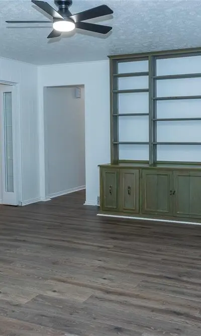 1860 Meadow Valley Lane, Dallas TX 75232 - Photo 3