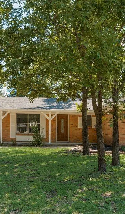 13312 Roaring Springs Lane, Dallas TX 75240