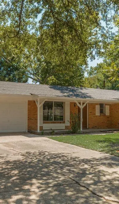 13312 Roaring Springs Lane, Dallas TX 75240 - Photo 3