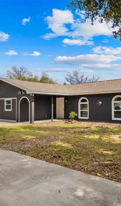 732 Windsor Drive, Everman TX 76140 - Photo 2
