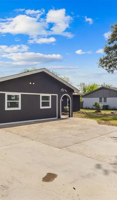 732 Windsor Drive, Everman TX 76140 - Photo 3