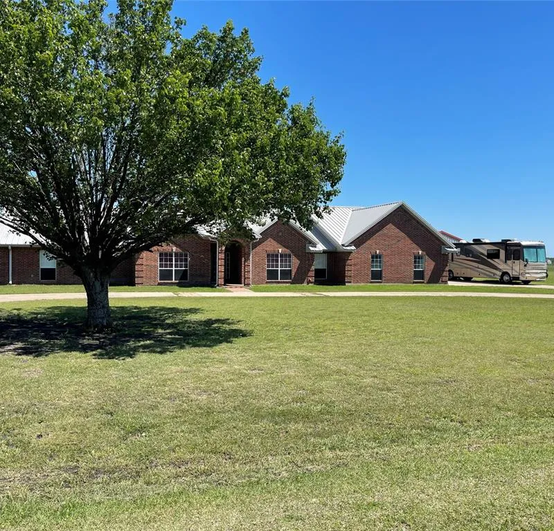 448 Audra Circle, Rhome TX 76078