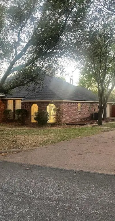 201 Chaparral Drive, Hillsboro TX 76645