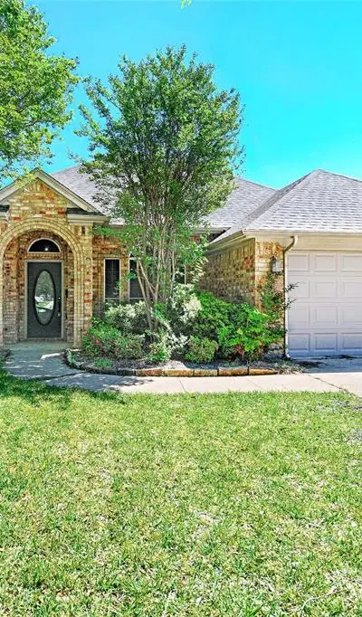 516 Chestnut Lane, Saginaw TX 76179
