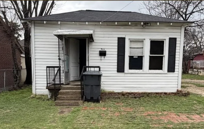 215 MISSOURI Avenue, Dallas TX 75224