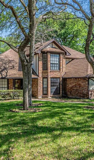 8808 Sylvan Court, Fort Worth TX 76120