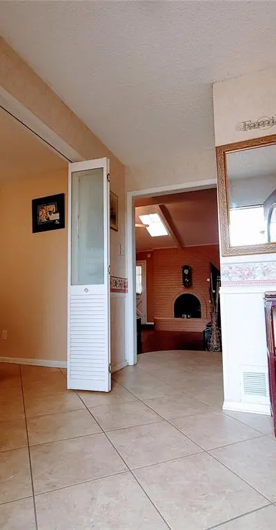 1408 Country Manor Road, Fort Worth TX 76134 - Photo 5