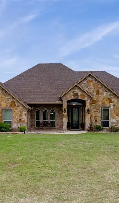 208 Ellis Creek Drive, Weatherford TX 76085