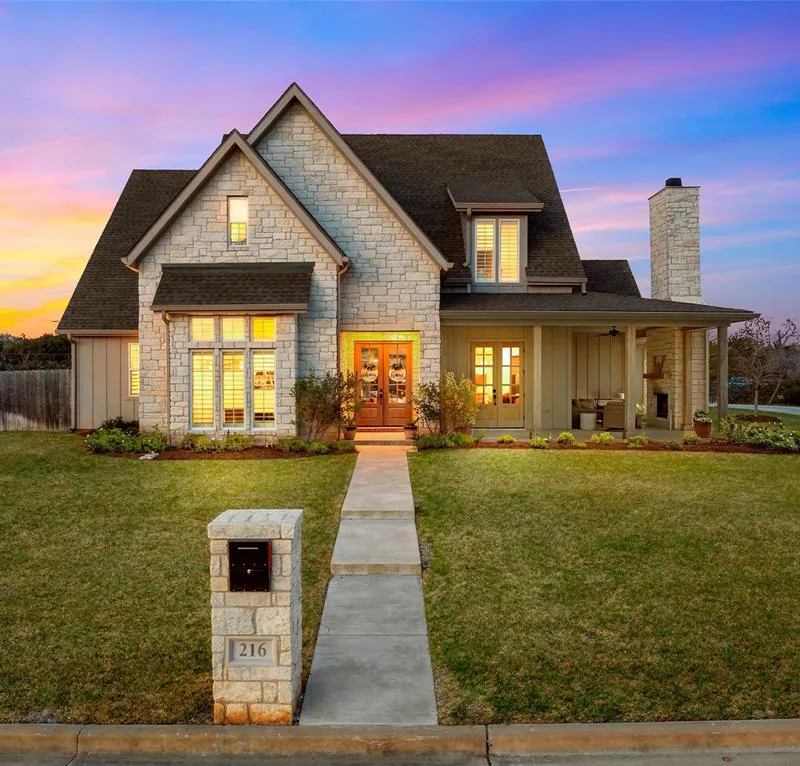 216 Wycliff Drive, China Spring TX 76633