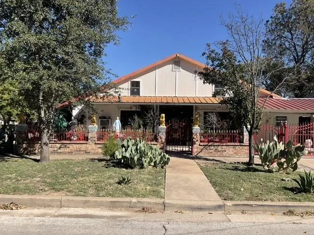 1522 Lee Avenue, Fort Worth TX 76164