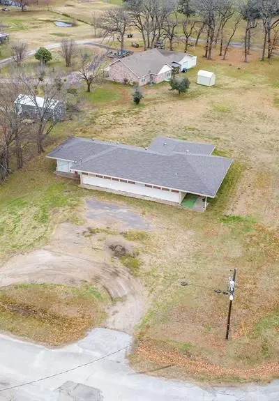 407 S Crockett, Edgewood TX 75117 - Photo 4