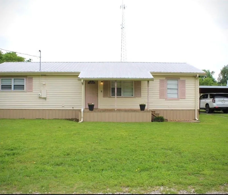 100 Hickory Street, Lone Oak TX 75453