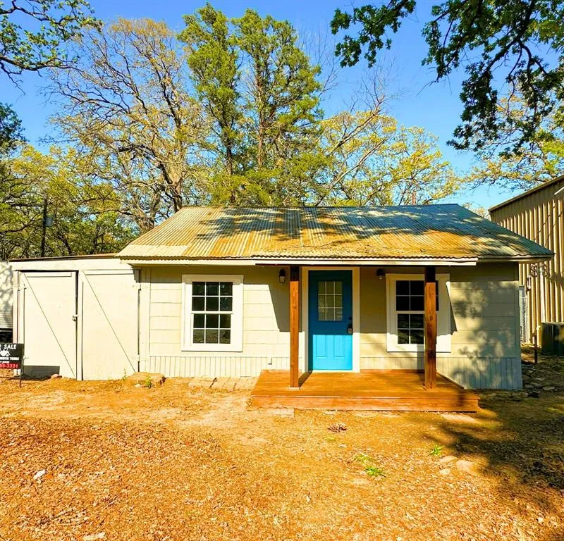 310 Cedar Point Circle, Gordonville TX 76245