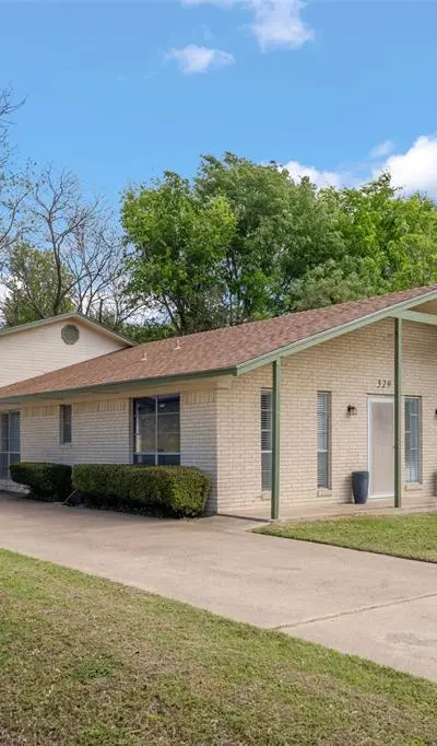 529 E Kempner, Mabank TX 75147