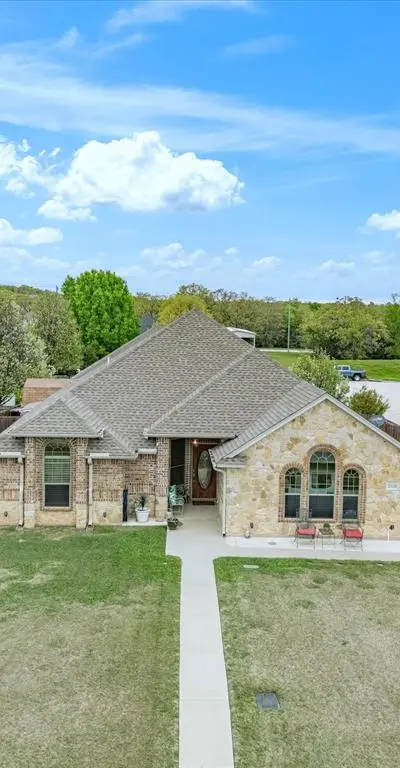 2209 Wells Fargo Court, Bridgeport TX 76426 - Photo 2