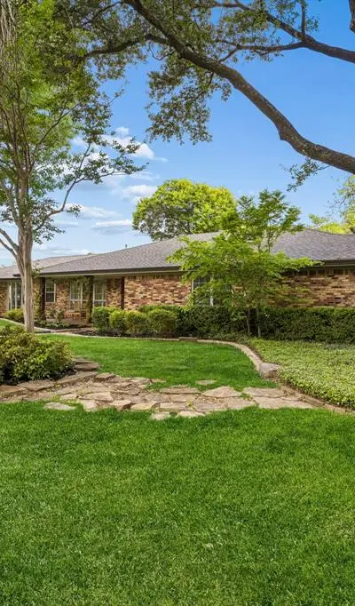 7519 Larchview Drive, Dallas TX 75254 - Photo 2