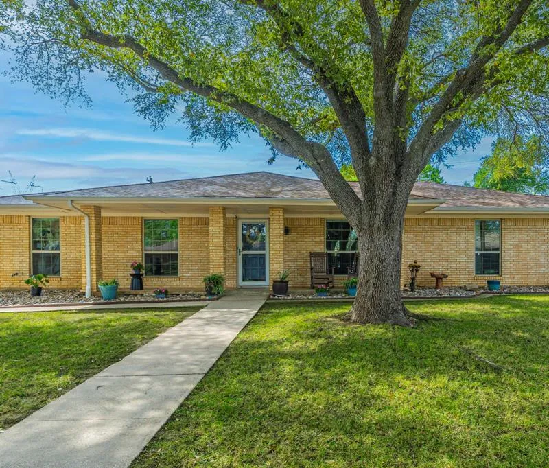 210 Bexar Drive, Highland Village TX 75077