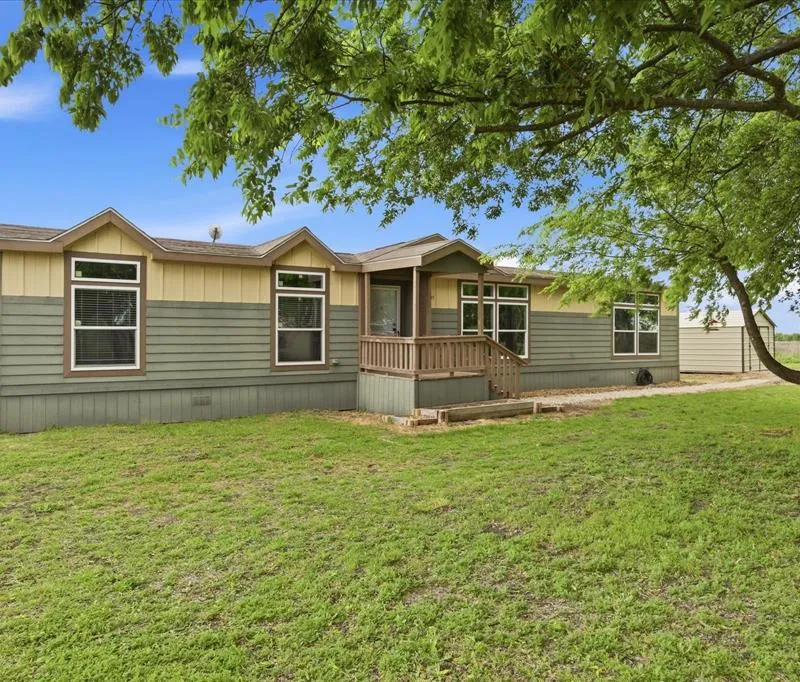 8645 County Road 1143, Celeste TX 75423