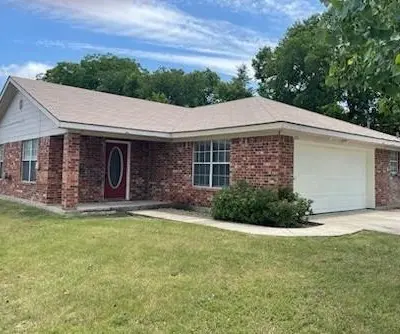 651 Meadow Park Drive, White Settlement TX 76108