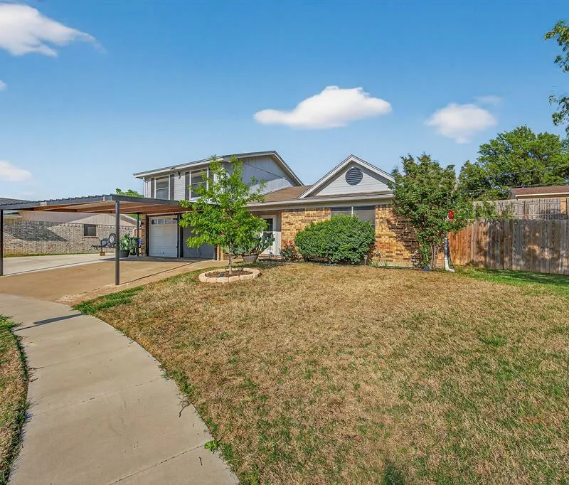 6404 Tammy Court, Watauga TX 76148