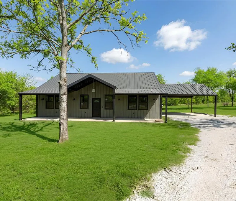 115 Valley Ridge Court, Bridgeport TX 76426