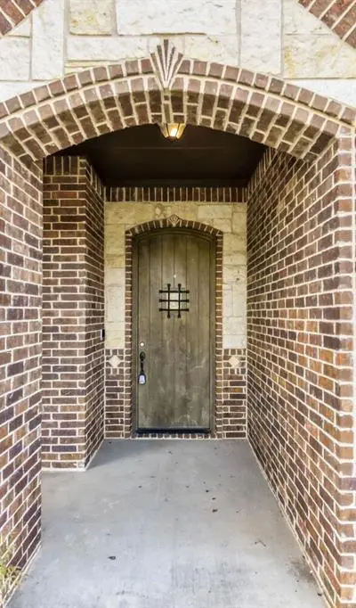 104 Lyndsey Court, Boyd TX 76023 - Photo 3