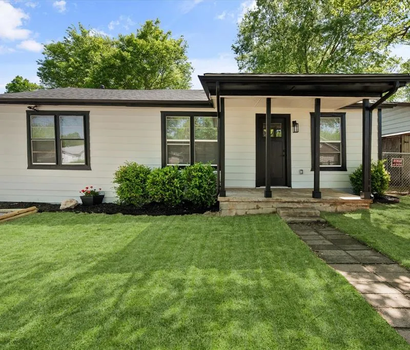 8225 Carlos Street, White Settlement TX 76108