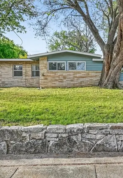 2116 Marilyn Lane, Arlington TX 76010