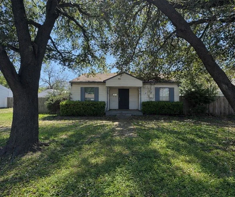 730 Sunset Drive, Irving TX 75061