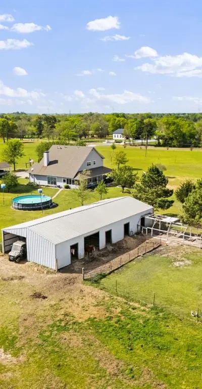 1880 County Road 2610, Bonham TX 75418 - Photo 2