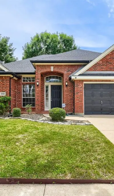 2306 Everton Drive, Arlington TX 76001