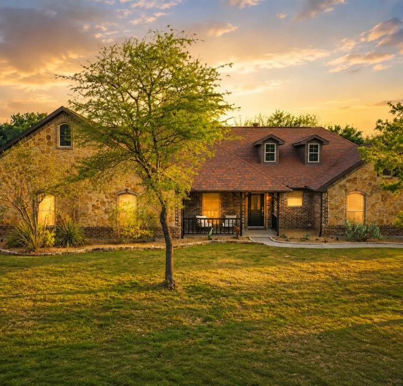 125 Miramar Circle, Weatherford TX 76085