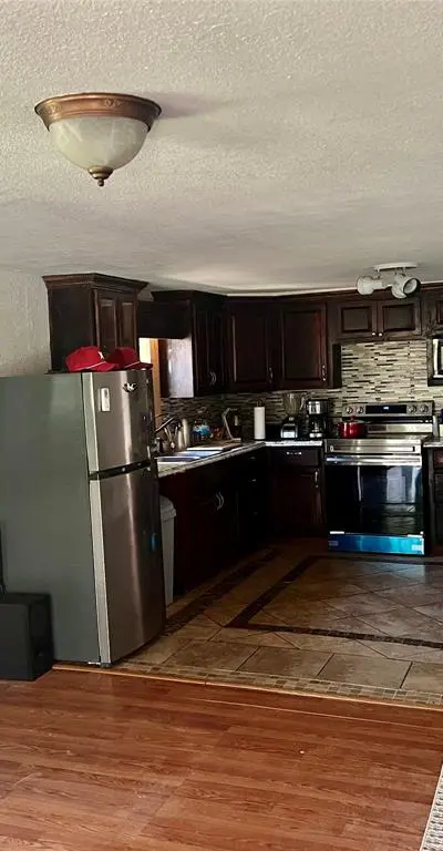 716 Baylor Street, Nocona TX 76255 - Photo 2