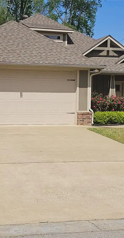 2946 Meadow Brook Trail, Tyler TX 75701 - Photo 2
