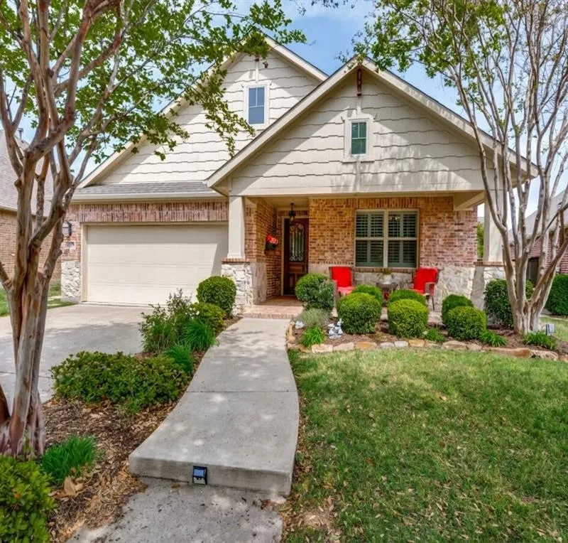 1220 Isabella Lane, Savannah TX 76227