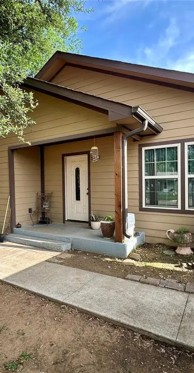 5432 Laster Road, Fort Worth TX 76119 - Photo 2