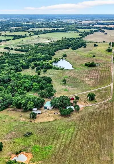 1200 County Road 1215, Savoy TX 75479 - Photo 5