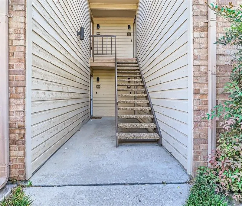 16301 Ledgemont Lane # 269, Addison TX 75001