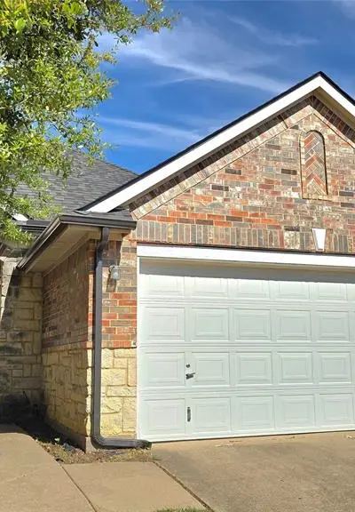 7717 Decoy Drive, Arlington TX 76002 - Photo 3