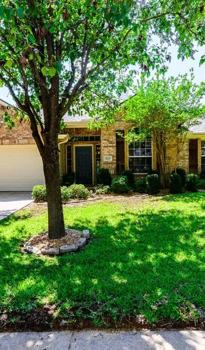 223 Bluebonnet Trail, Mansfield TX 76063 - Photo 2