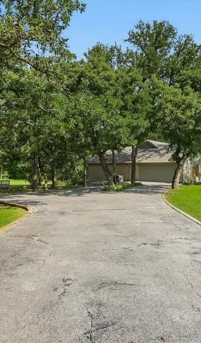 1904 Oak Ridge Trail, Bridgeport TX 76426 - Photo 4