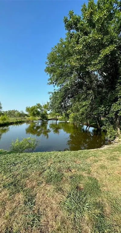 1074 County Road 142, Kaufman TX 75142